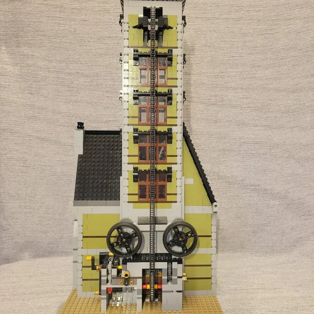 Lego Icons Haunted House 10273